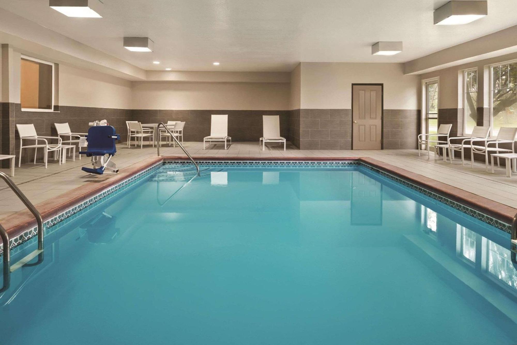 Country Inn & Suites By Radisson, Indianapolis South, In Εξωτερικό φωτογραφία